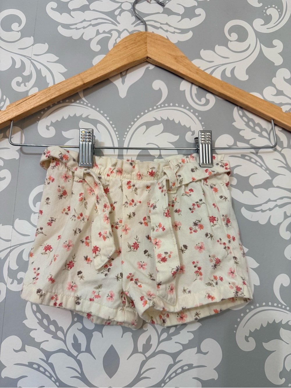 💫10/$25 • Osh Kosh Floral Tie-Waist Shorts - Cream with Pink Floral